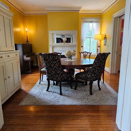 Bed and Breakfast Winridge Manor Madison Heights Экстерьер фото
