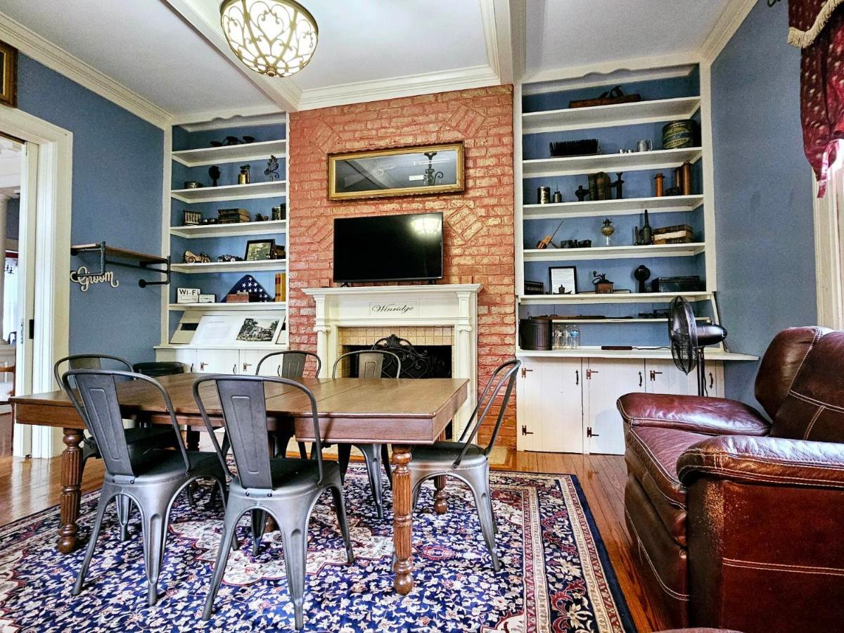 Bed and Breakfast Winridge Manor Madison Heights Экстерьер фото